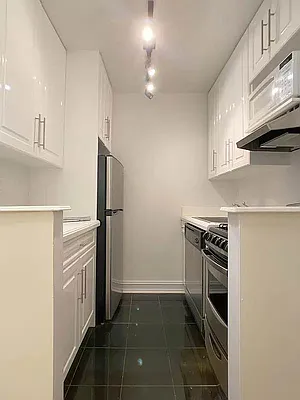 Rented by Oxford Property Group | media 5