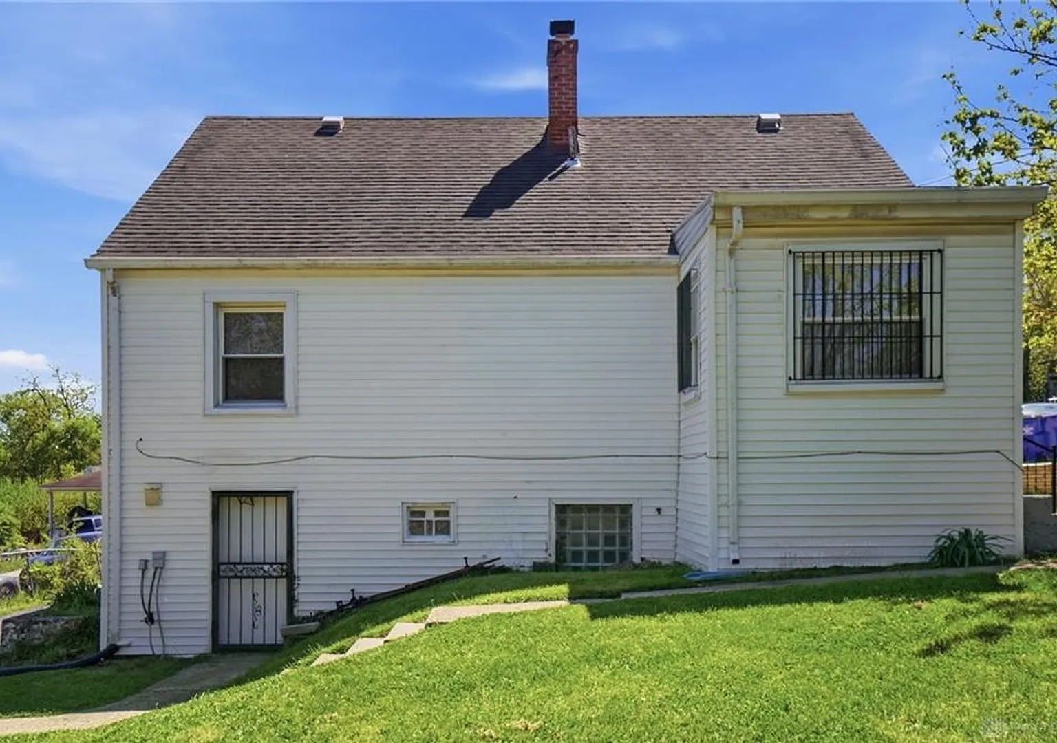 Affordable 4-Bedroom Rental Dayton, Ohio — Photo 2