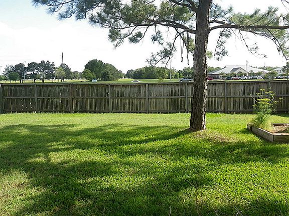 3rd image of 14923 Carolina Falls Ln