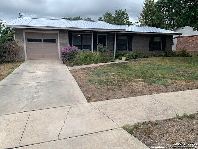 1st image of 1607 Blyford Ln