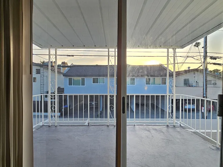 1117 Melrose Ave #8 — Photo 5