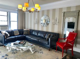 4 Maple Dr APT 3P, Great Neck, NY 11021