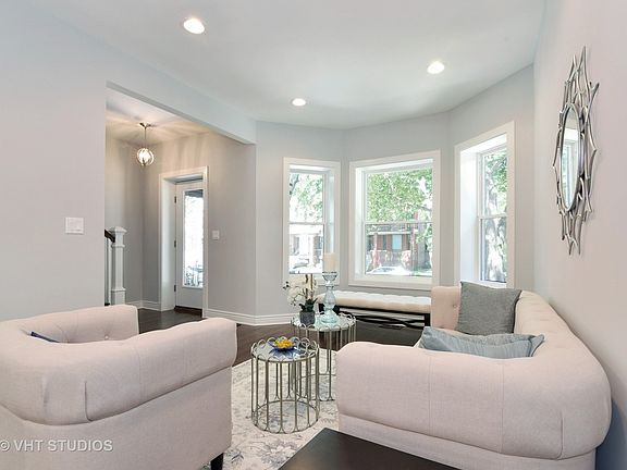 3rd image of 2219 W Leland Ave