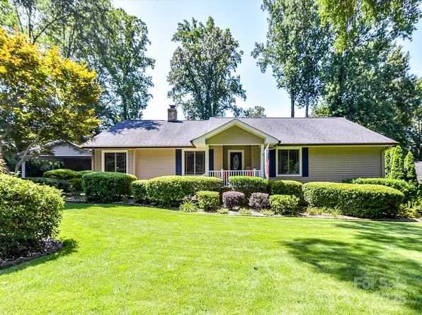 1047 Honeybee Trl, Fort Mill, SC 29715