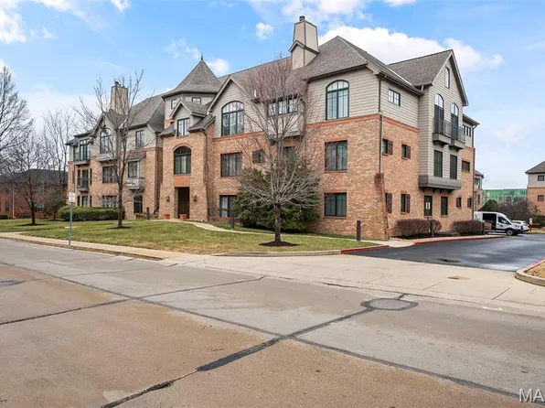 125 E Clinton Pl APT 1C, Saint Louis, MO 63122