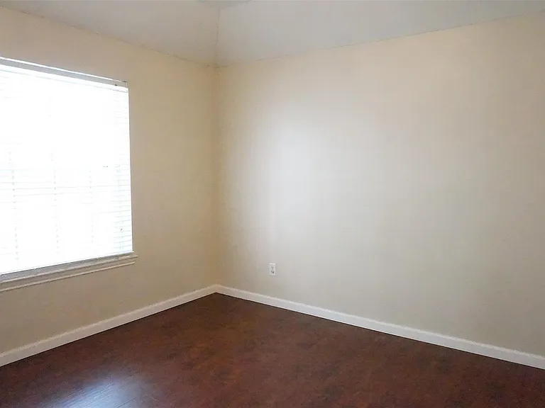 2114 Madewood Dr — Photo 20