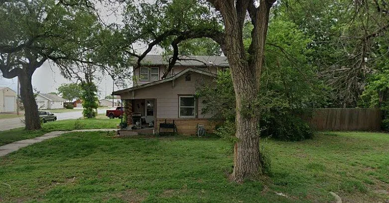 3 bed, 1717 sqft, $1,395 — Photo 1