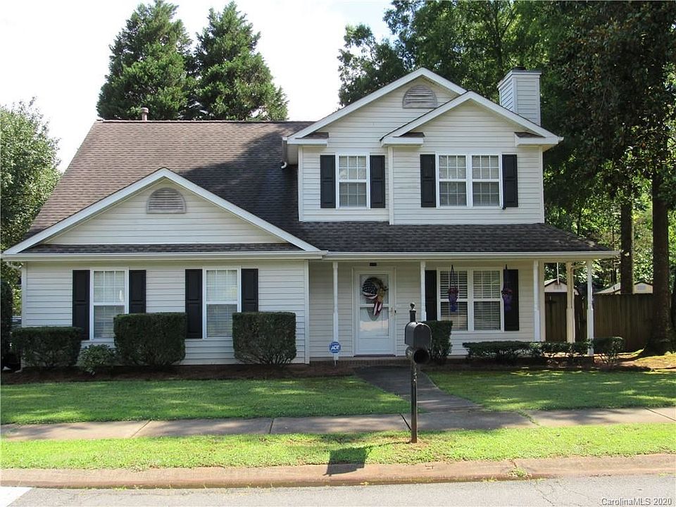 1st image of 5832 Country Walk Dr