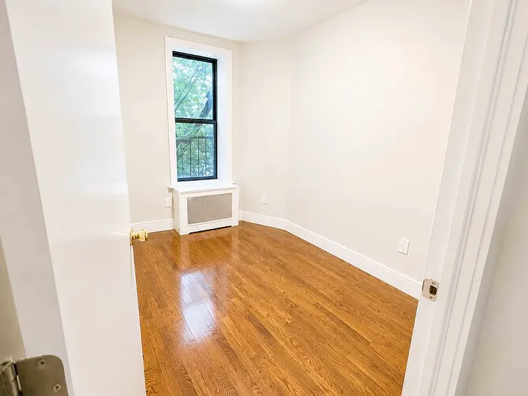 124 E 117th St #6B — Photo 3