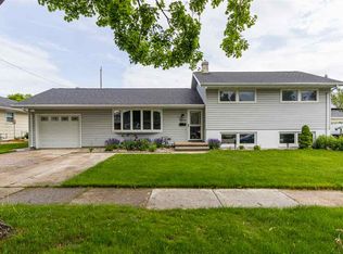 1814 E Marquette St, Appleton, WI 54911