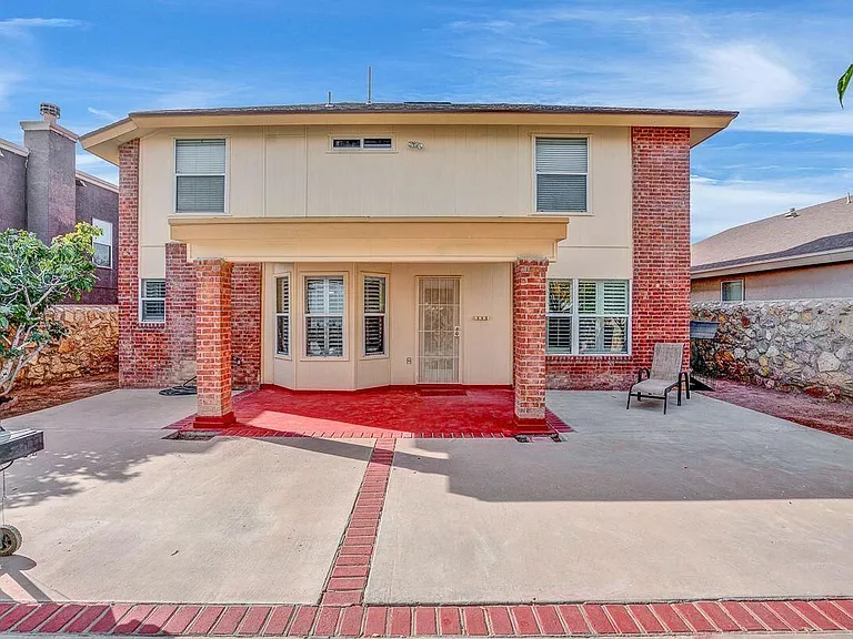 1460 Paseo De Flor St — Photo 23