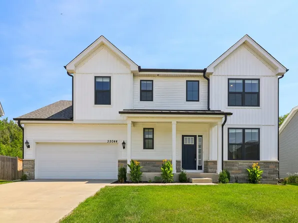 32044 Savannah Dr, Lakemoor, IL 60051