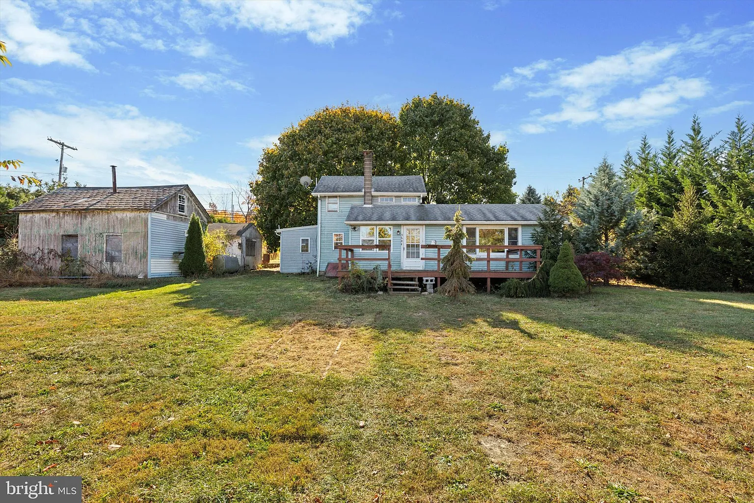 564 Park Rd photo 1