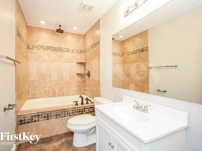 511 Palmyra Dr — Photo 12