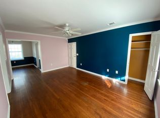 1226 E Victory Dr APT 4, Savannah, GA 31404