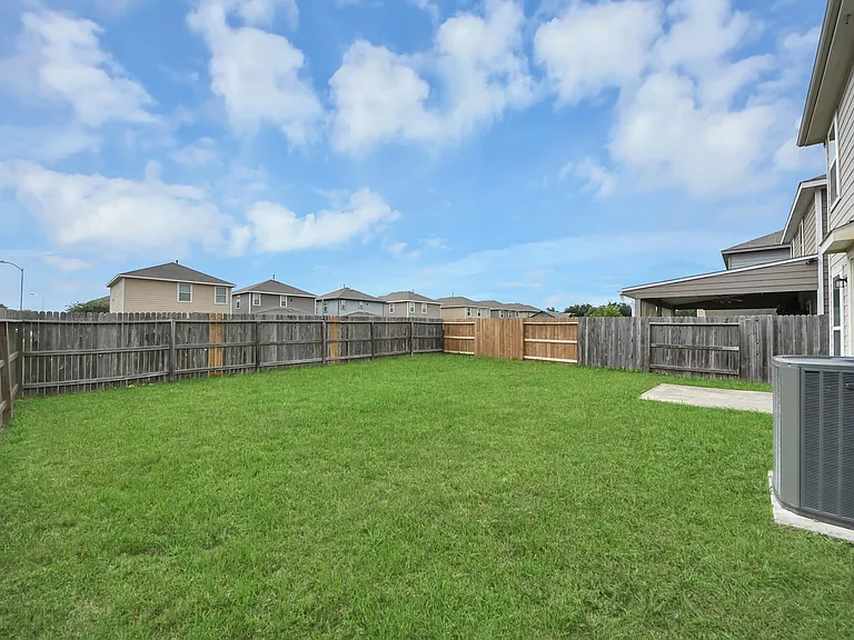 19403 Tinway Ct — Photo 45