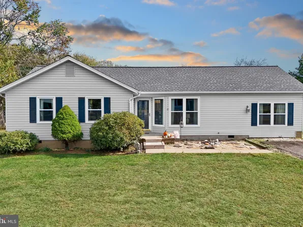 6835 Brianwood Ct, Bealeton, VA 22712