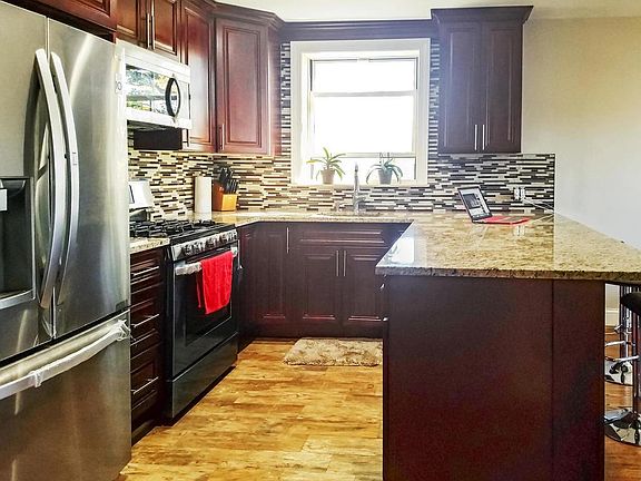 Beautiful Windowed Kitchen