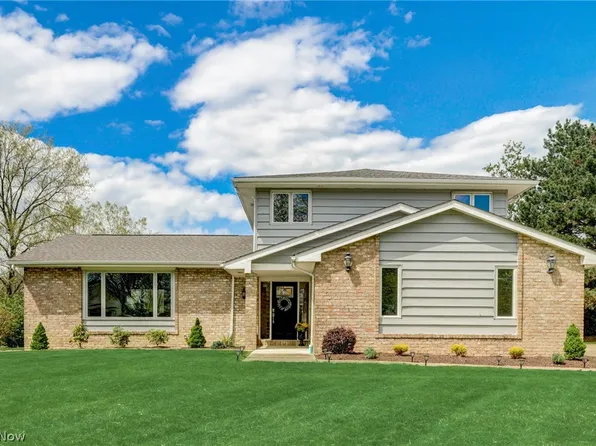 24101 Halburton Rd, Beachwood, OH 44122