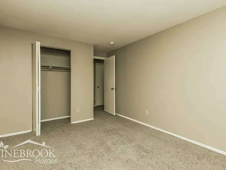 8103 Mount Aetna St — Photo 13