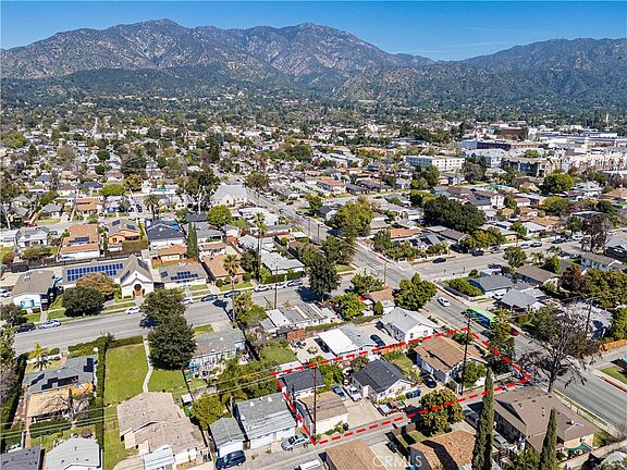 4th image of 709 S Magnolia Ave