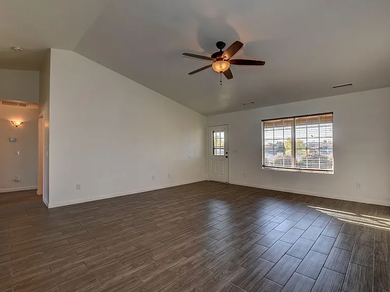 8660 E Manley Dr — Photo 7
