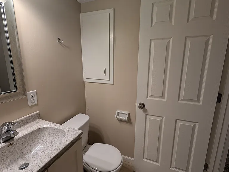 216 W 8th Ave #2 — Photo 11