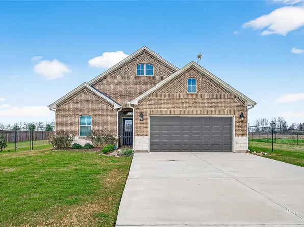 9531 Galveston Rd, Wallis, TX 77485