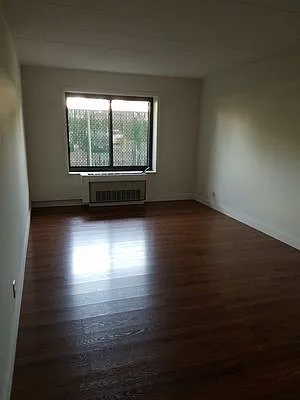 Rented by Max & Associates Realty Corp | media 46