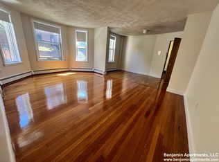 312 Tappan St APT 1, Brookline, MA 02445