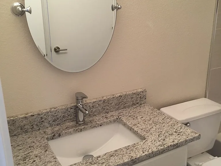 1806 Perez St #A-B — Photo 15