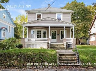 259 Valley Ave NW, Grand Rapids, MI 49504