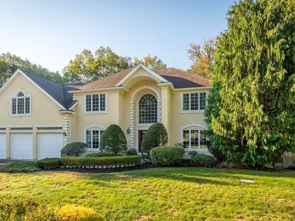 5 Old Haswell Park Rd, Middleton, MA 01949