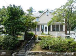 30 Padanaram Ave, Danbury, CT 06811