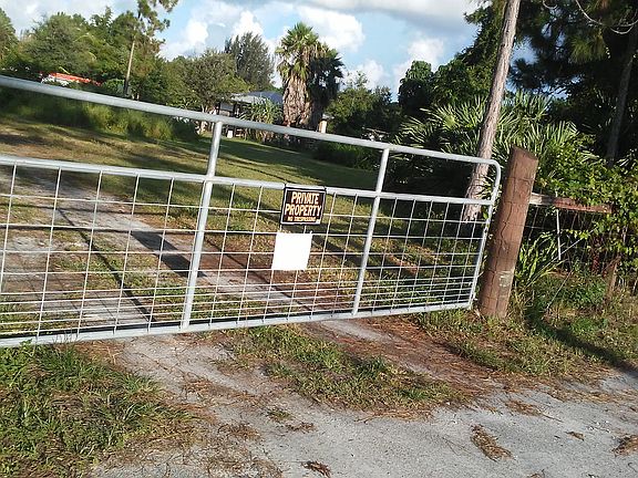 2nd image of Xxx 50th St N