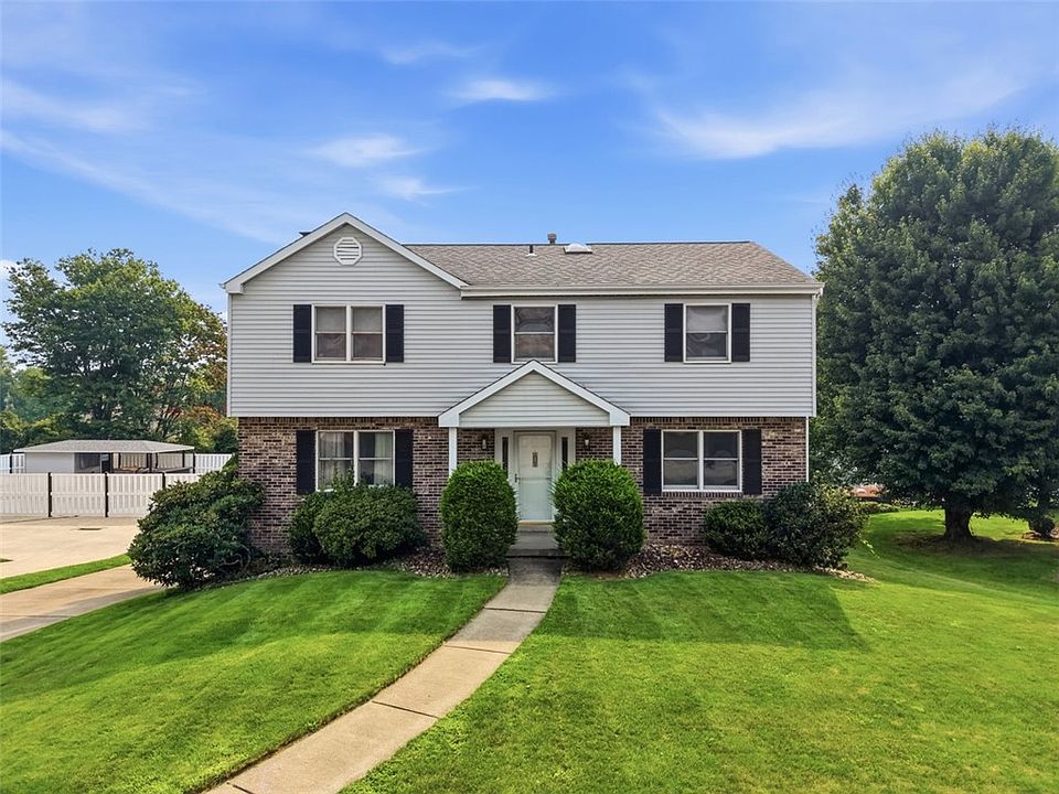 1st image of 126 Carmella Dr