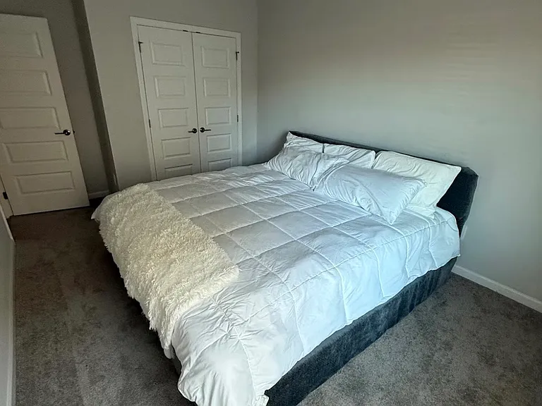 166 Fenwick Pl #A — Photo 2