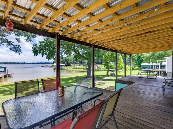 114 Meandering Way, Mabank, TX 75156