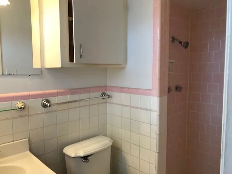 5234 Burbank Dr — Photo 4