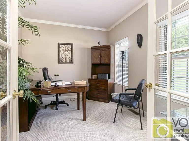 5977 Rosie Ln SE — Photo 3