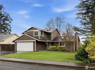 19855 Stavanger Loop NE, Poulsbo, WA