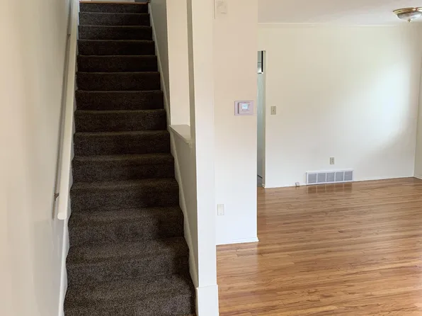 279-313 Kenridge Rd, Akron, OH 44333