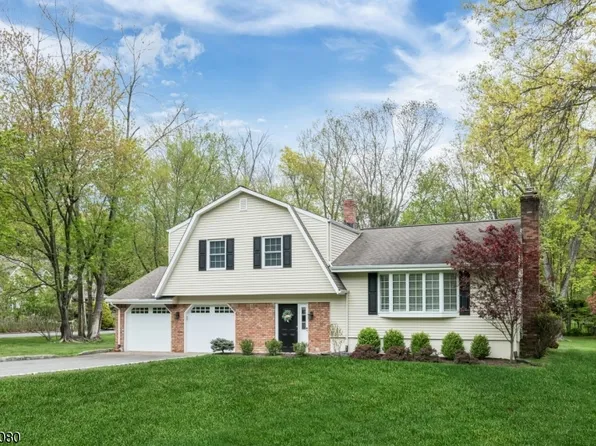 12 Alida Pl, Ramsey Boro, NJ 07446