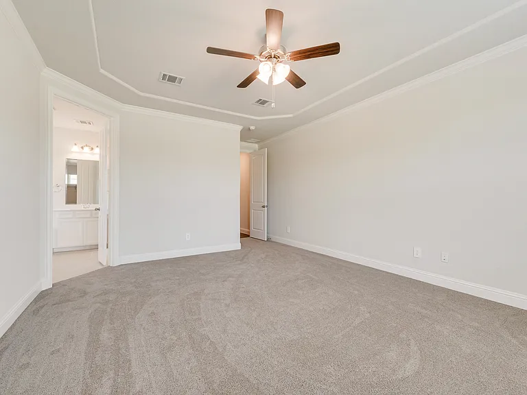 306 Duxbury Ct — Photo 16