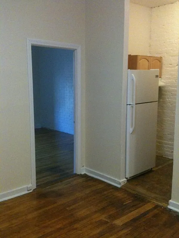 886 Huntington Ave. — Photo 3