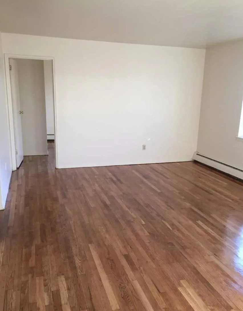 113 Lincoln Ave — Photo 2