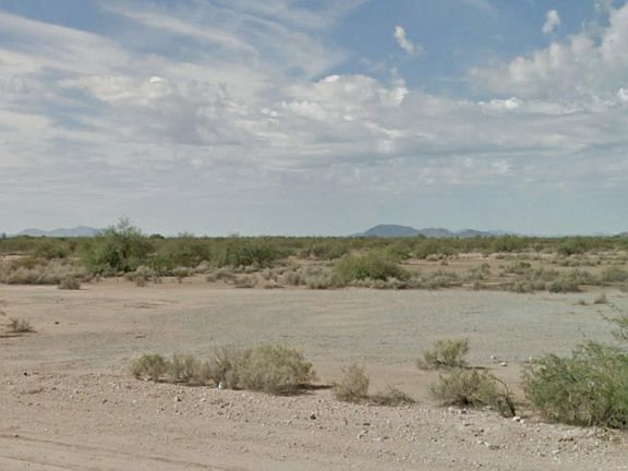 2nd image of 3115 W Picacho Dr