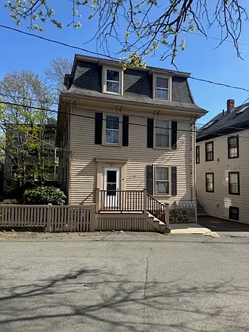 Building Photo - 15 Harris St #2