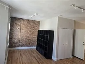 319 Spruce St #2 — Photo 6