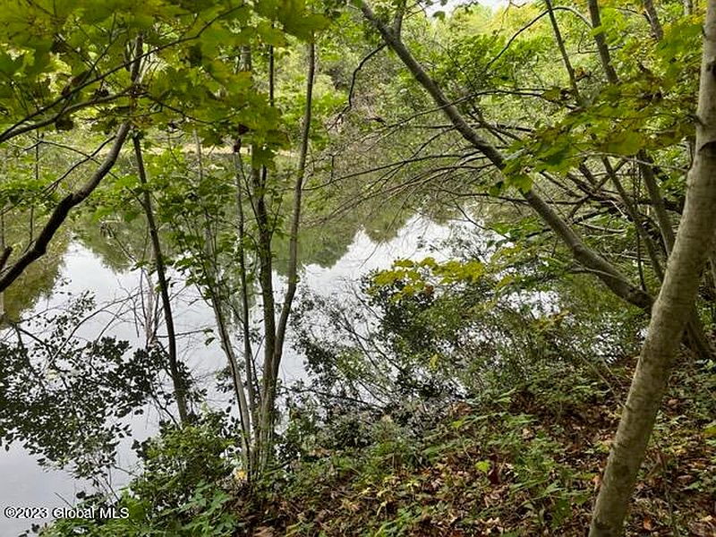 4th image of 170 Mountain Point Drive